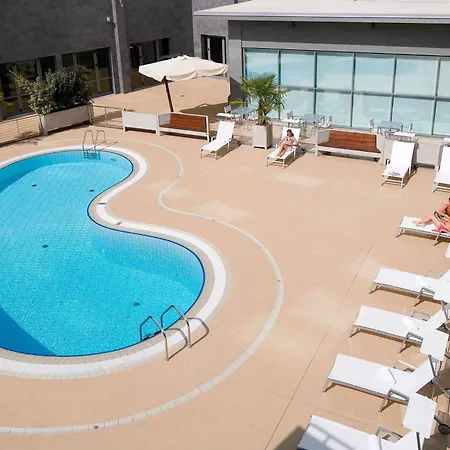 Hotel Novotel Milano Malpensa Aeroporto 4*