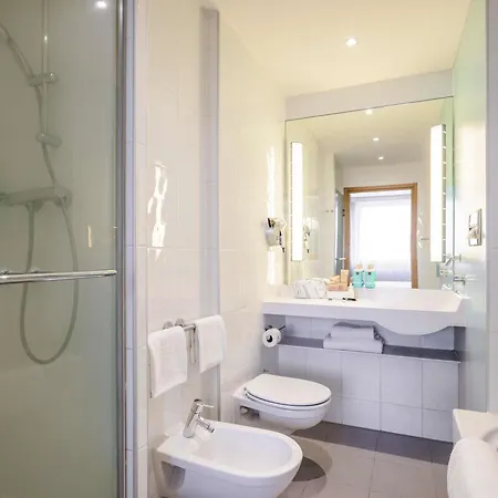 Novotel Milano Malpensa Aeroporto Hotel 4*